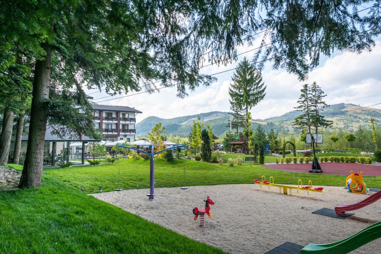 Piatra Pinului Ski & Spa Gura Humorului Luaran gambar